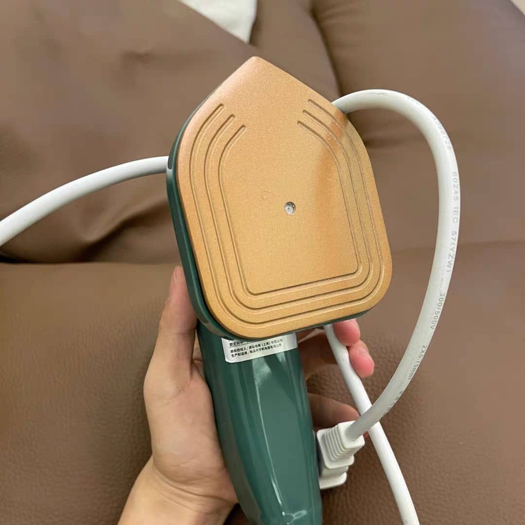 Customer photo review of Mini Steam Iron - Travel Portable Electric Iron
