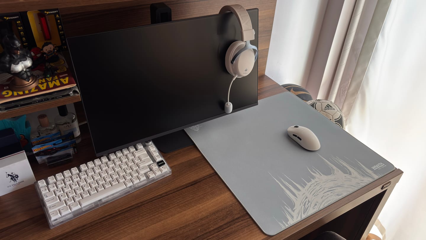 Customer photo review of Wraith Ace Series Poron Mousepad