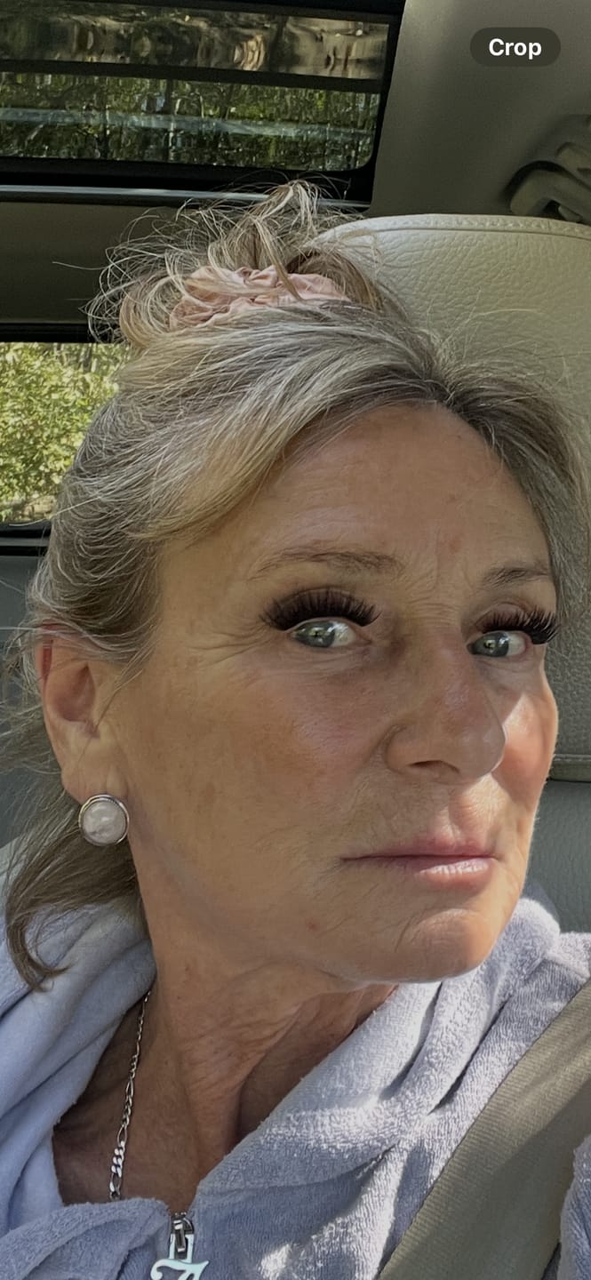 Customer photo review of Velvet Gossamer® Lash Featuring GripTex™