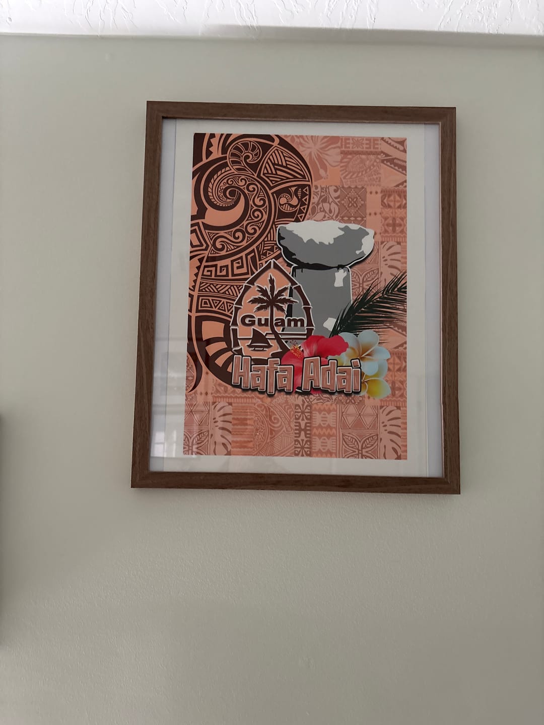 Customer photo review of Guam Seal and Latte Stone With Ethnic Tapa Pattern Canvas Wall Art Peach Fuzz Color LT03
