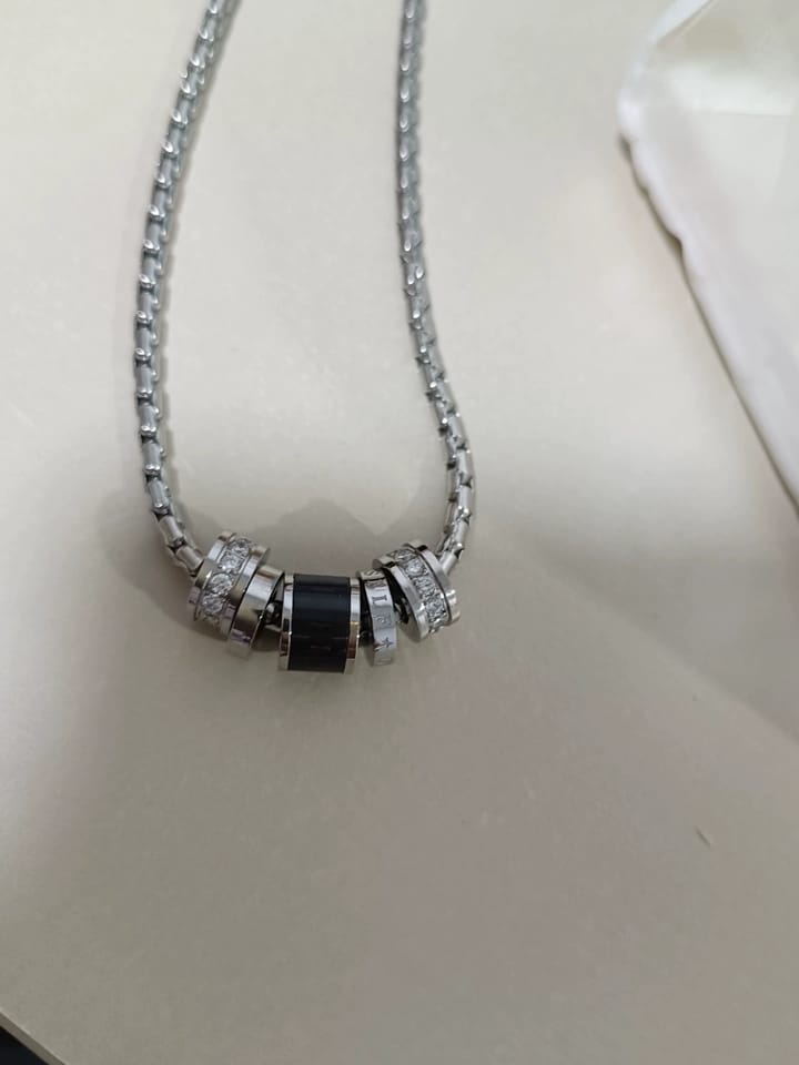 Customer photo review of Barrel Accent Necklace