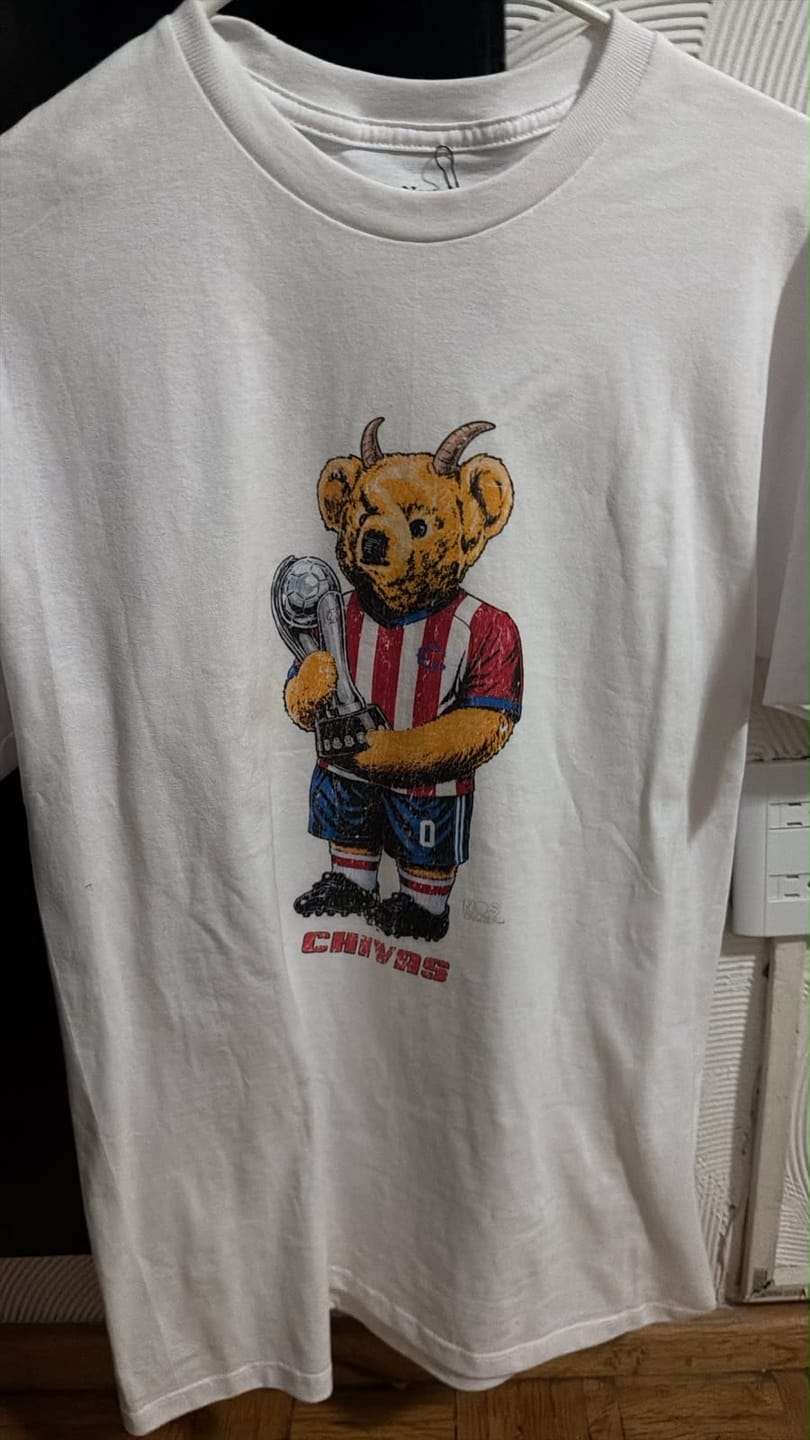 Customer photo review of Rebaño Sagrado Bear T-Shirt
