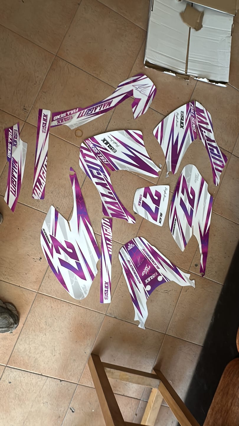 Customer photo review of PURPLEDREAM - GRAPHICS KIT