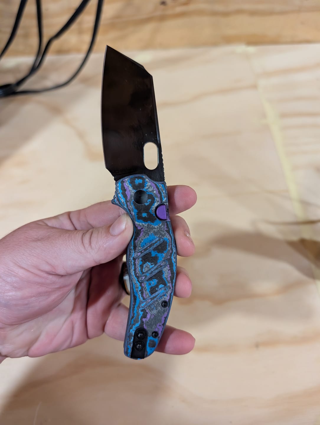 Customer photo review of Kizer Sheepdog Button Liner Lock Damtanium CamoCarbon Mirror DLC Elmax | Blade District Exclusive