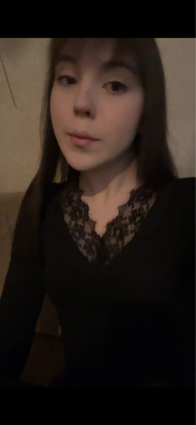 Customer photo review of Sarah Lace V-Neck Casual Top