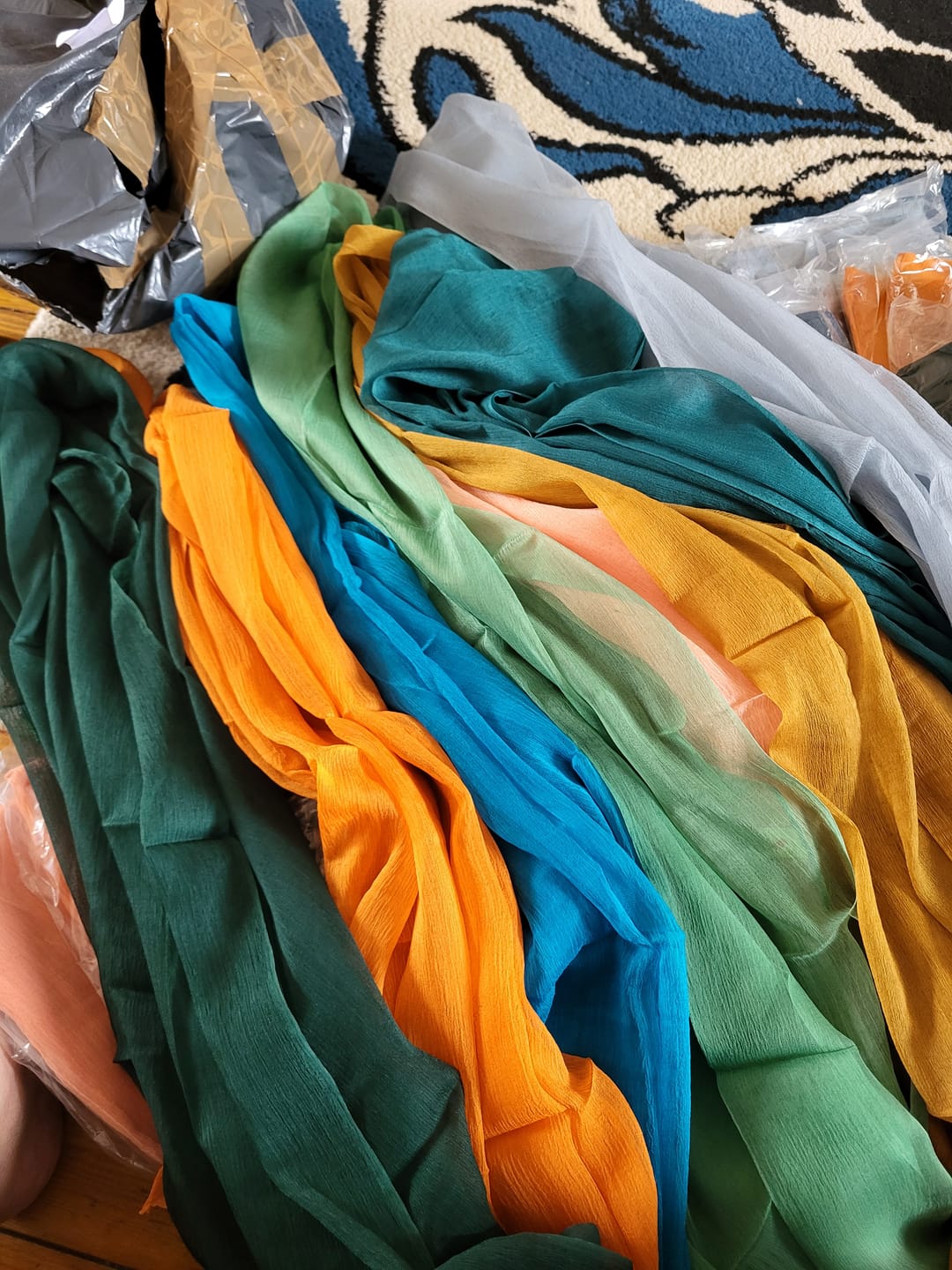 Customer photo review of 90 Metre Crepe Bundle- 50 Pre-Cut Plain Fabrics