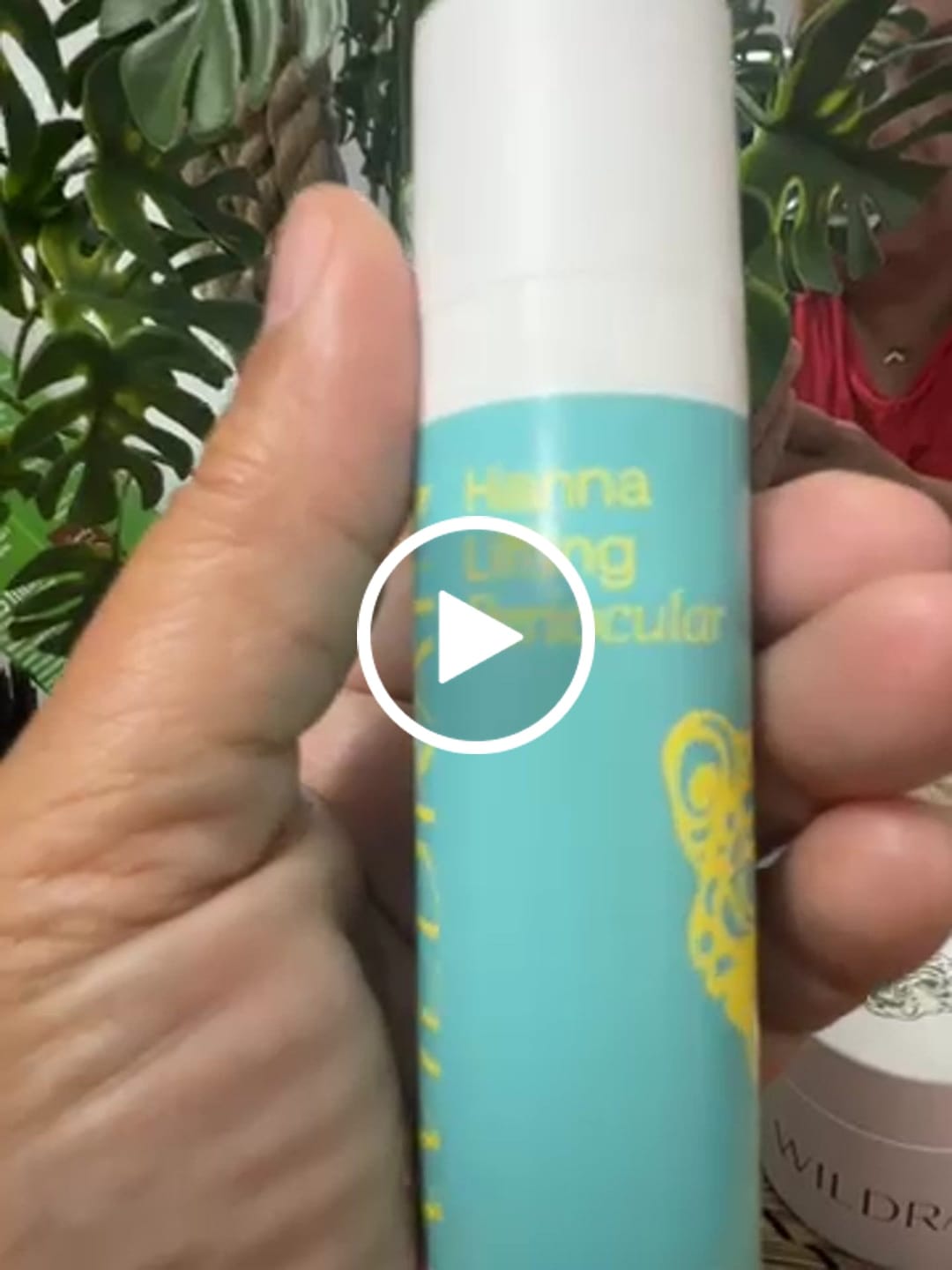 Customer video review of Contorno de Ojos Bolsas, Ojeras, Párpado Caído y Arrugas Hanna