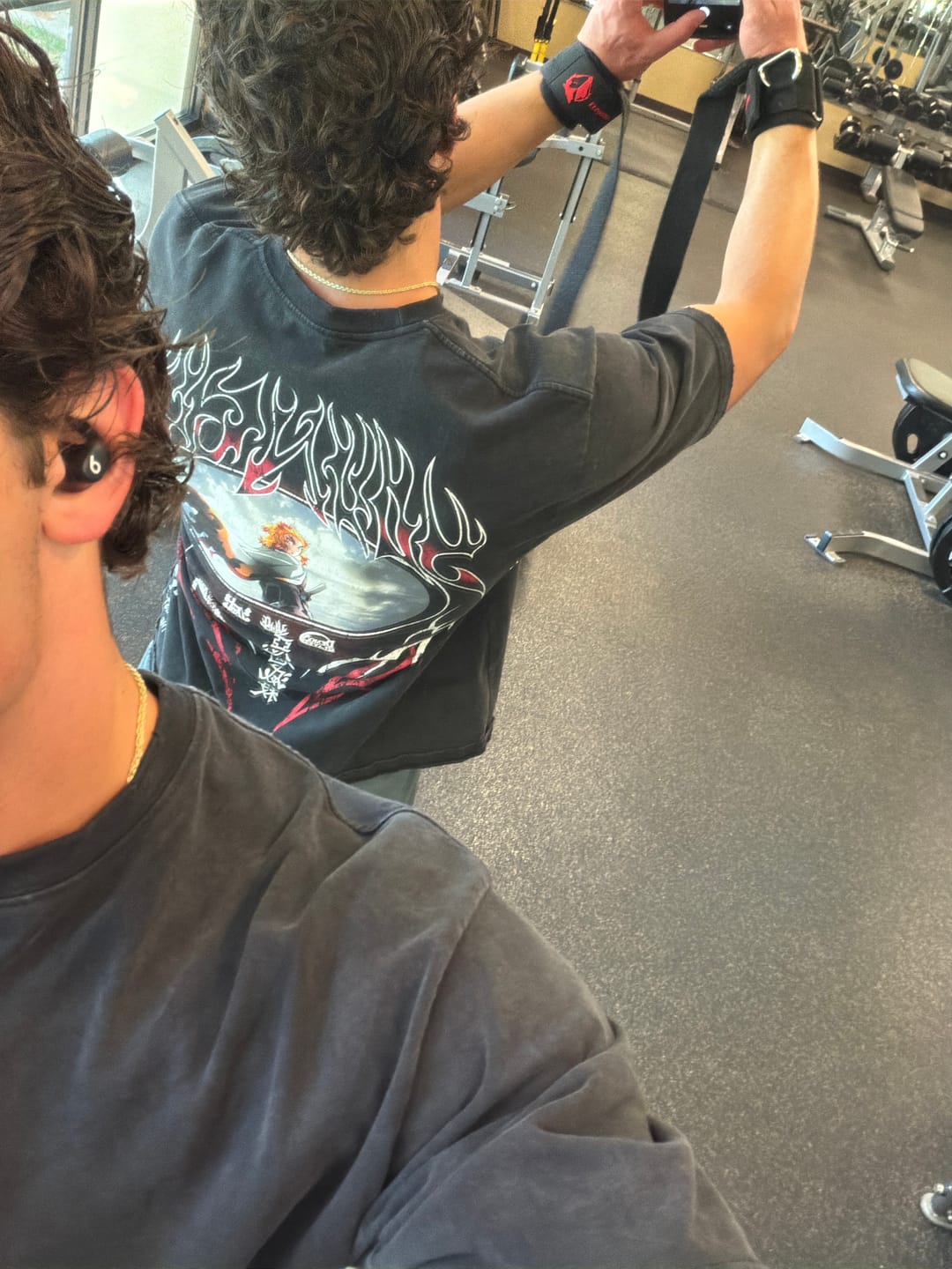 Customer photo review of 4297 - Demon Slayer: Kimetsu no Yaiba - Anime Tees