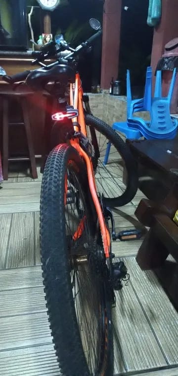 Customer photo review of SegnaRide V1 – Luci di sicurezza