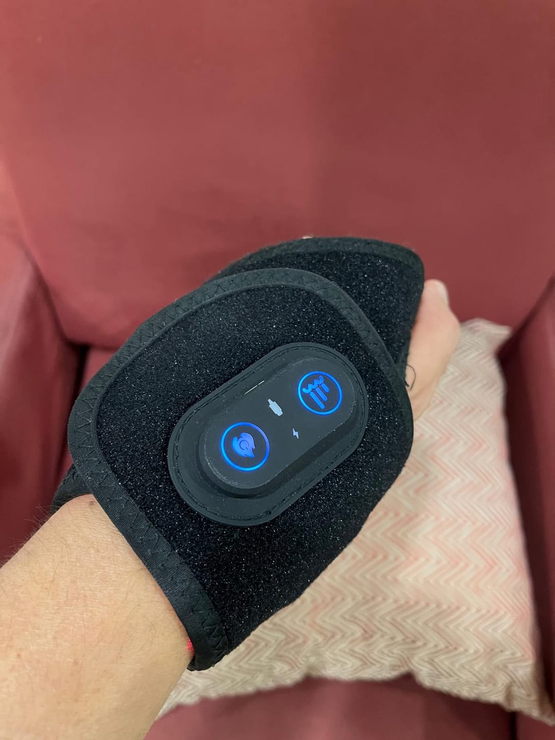 Customer photo review of Aliviura™ Red Light Therapy Hand & Wrist Wrap