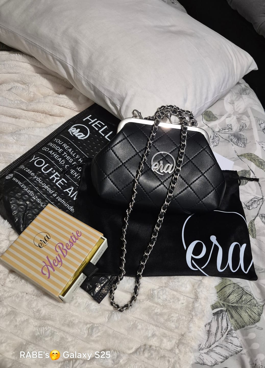 Customer photo review of ERA Mini Kisslock Chain Bag – Black