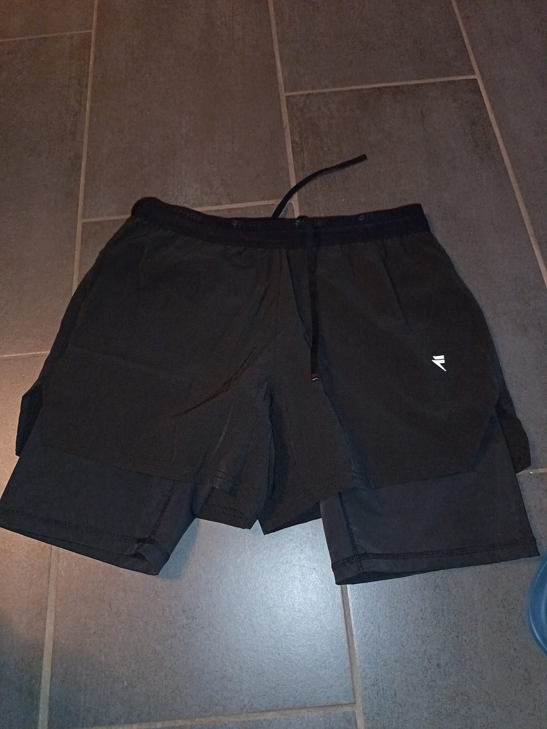 Customer photo review of Short 2 en 1 avec compression intégrée