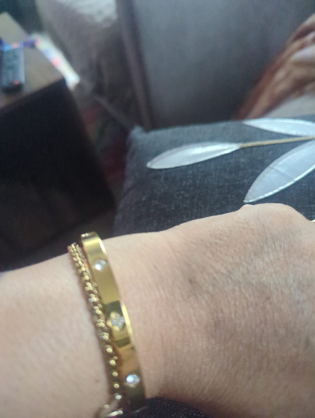 Customer photo review of Gold Clover Bangle