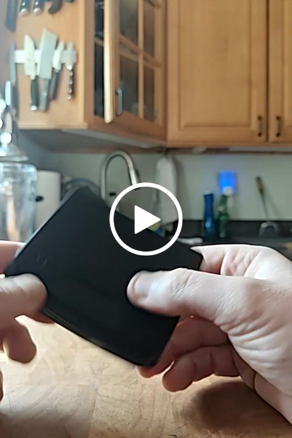 Customer video review of SK1 Slide Kick Wallet with Titanium Money Clip