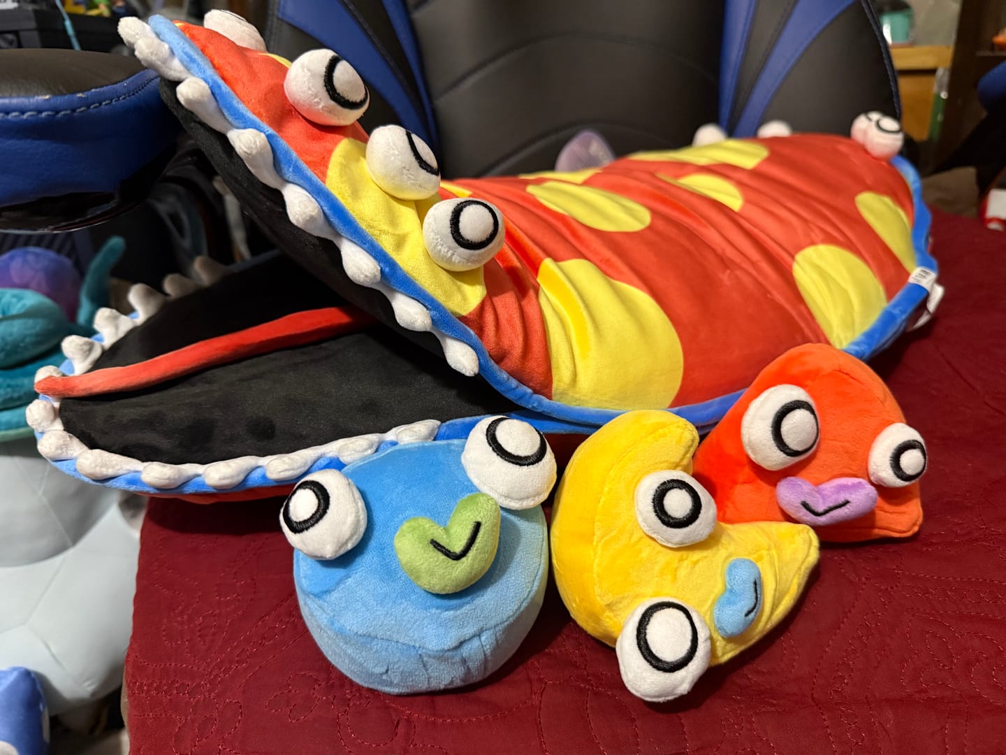 Customer photo review of Gloink Queen Plush