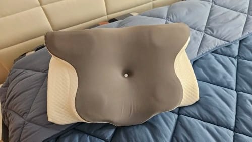 Customer photo review of ByLorai CurveFit™ Pillow