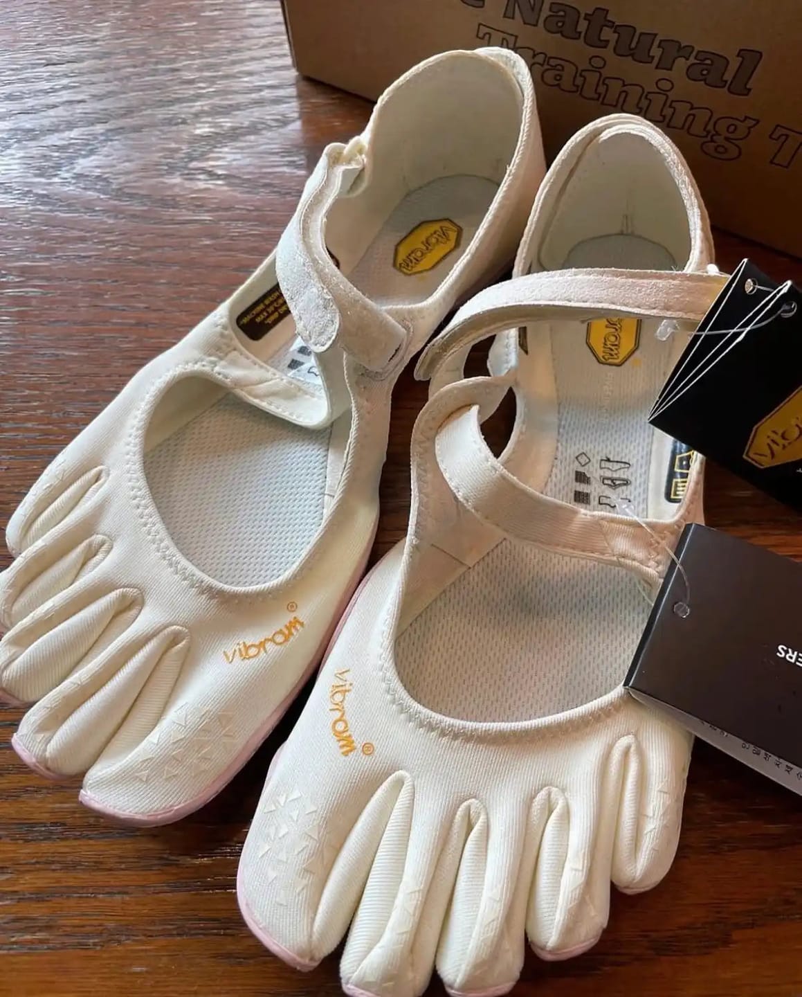 Customer photo review of FiveF Toe Shoes
