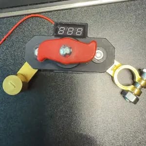 Customer photo review of Interruttore Batteria Auto Rame Alta Conduttività Stabile
