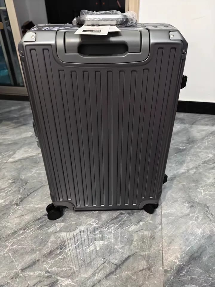 Customer photo review of AURA Collection