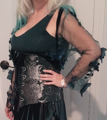 Customer photo review of Cheetah Print Stretch Faux Leather