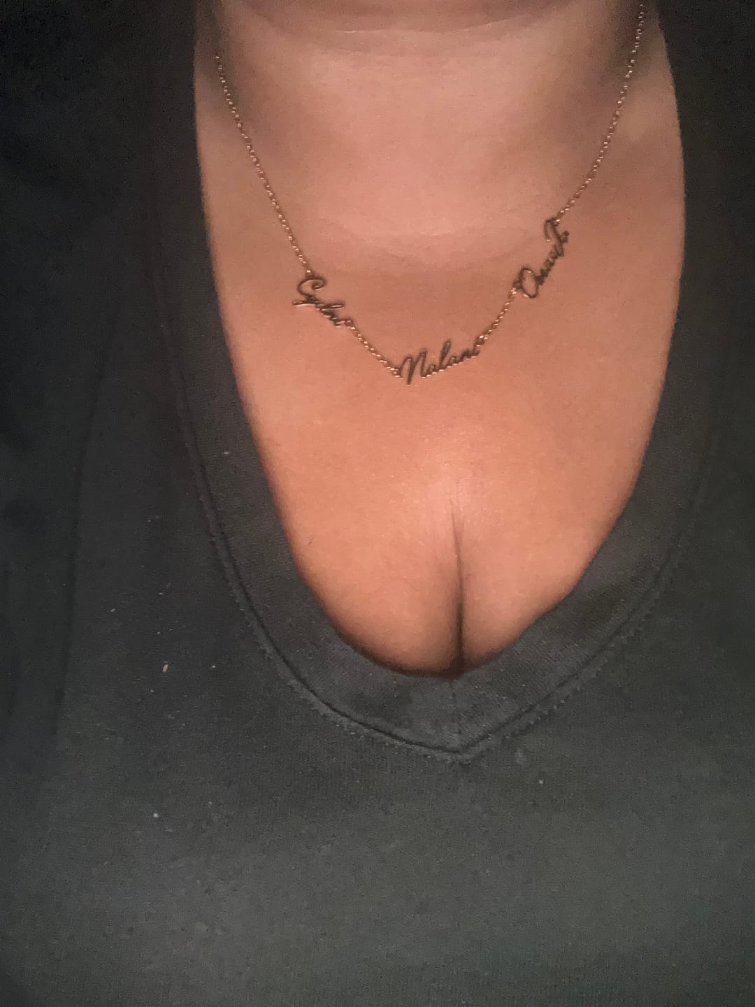 Customer photo review of Multi Name Necklace
