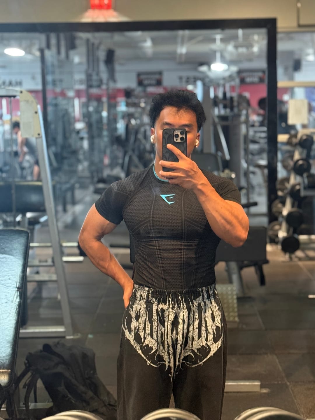 Customer photo review of 2079 - Dark Wave Joggers