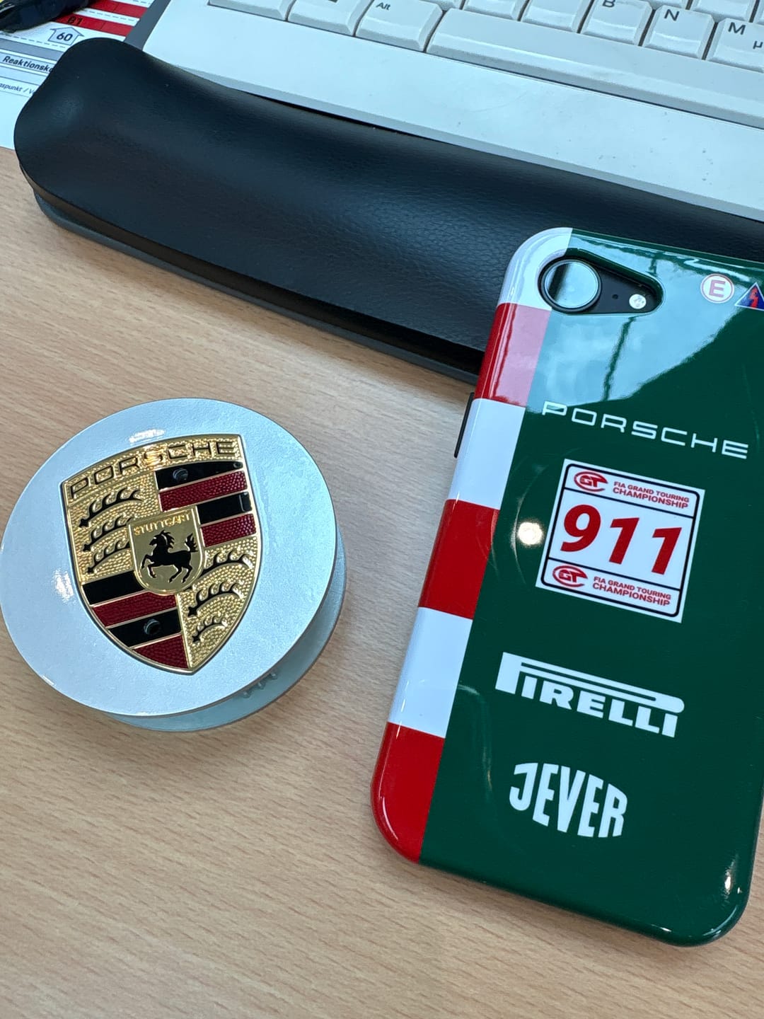 Customer photo review of 911 GT1 Zakspeed FIA GT 1998 Livery - Individuelle Premium Hülle für iPhone