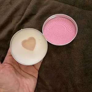 Customer photo review of Pulizia Delicata Spazzole Trucco Saponetta Solida Con Spugna