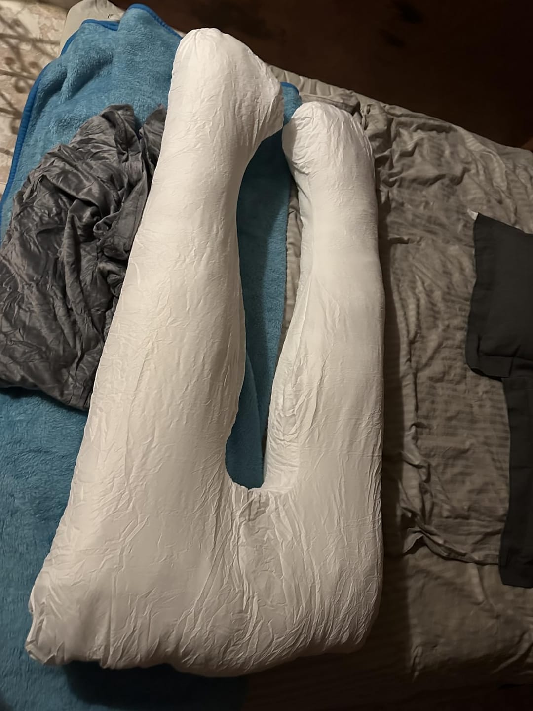 Customer photo review of Almohada corporal en forma de U