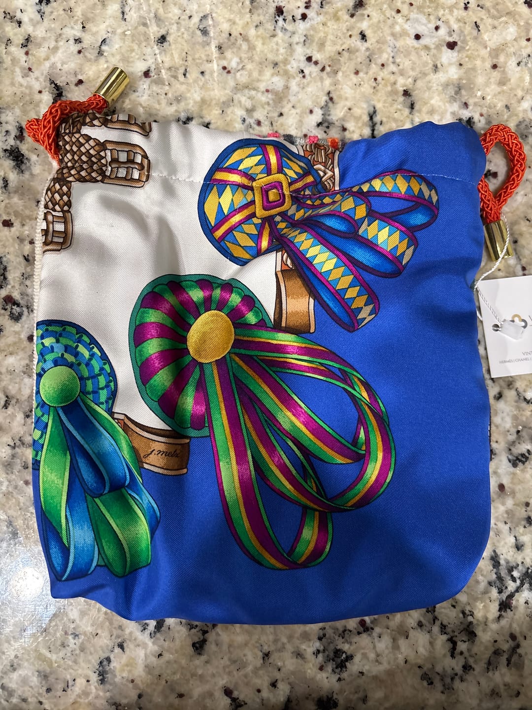 Customer photo review of Rubans du Cheval Blanc Vintage Scarf Drawstring Crossbody Bag