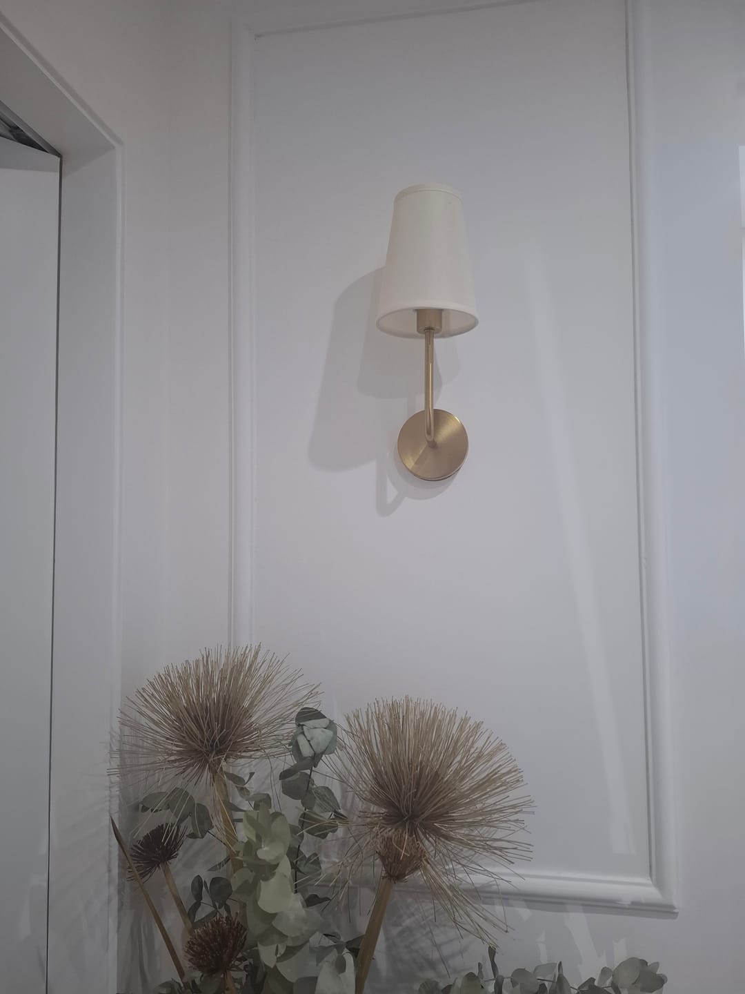 Customer photo review of Arandela de Parede Interna Metal e Linho