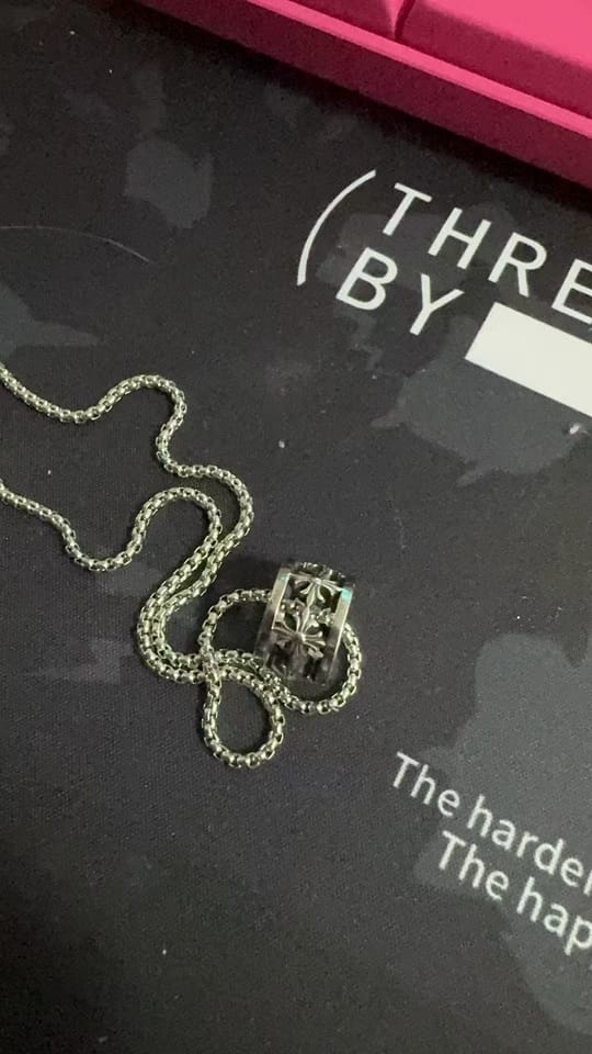 Customer photo review of Iris Bead Necklace