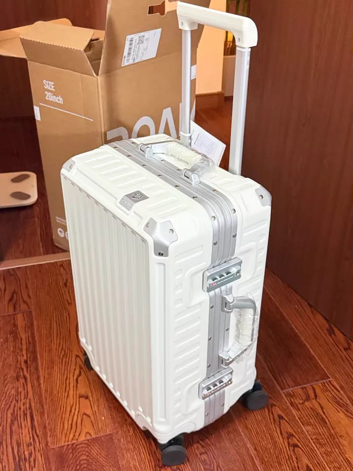 Customer photo review of AURA Collection