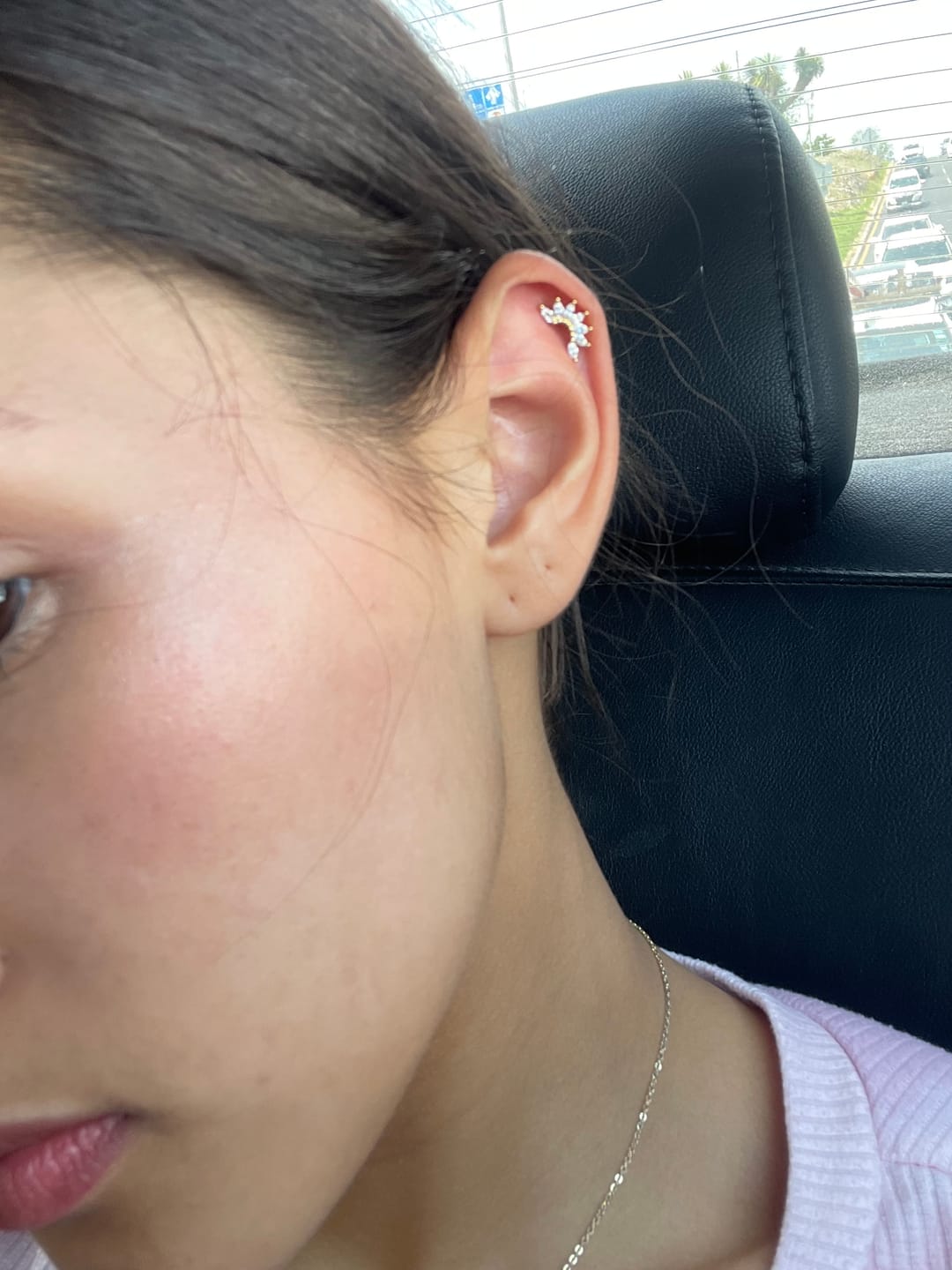 Customer photo review of Arete Ala Zirconia Primera Perforacion Acero Inoxidable