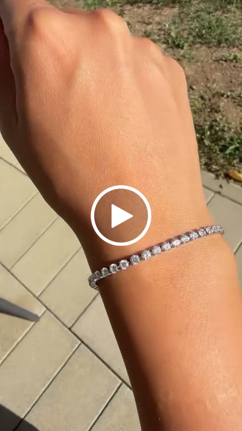Customer video review of Tennis Armband | 18K vergoldet