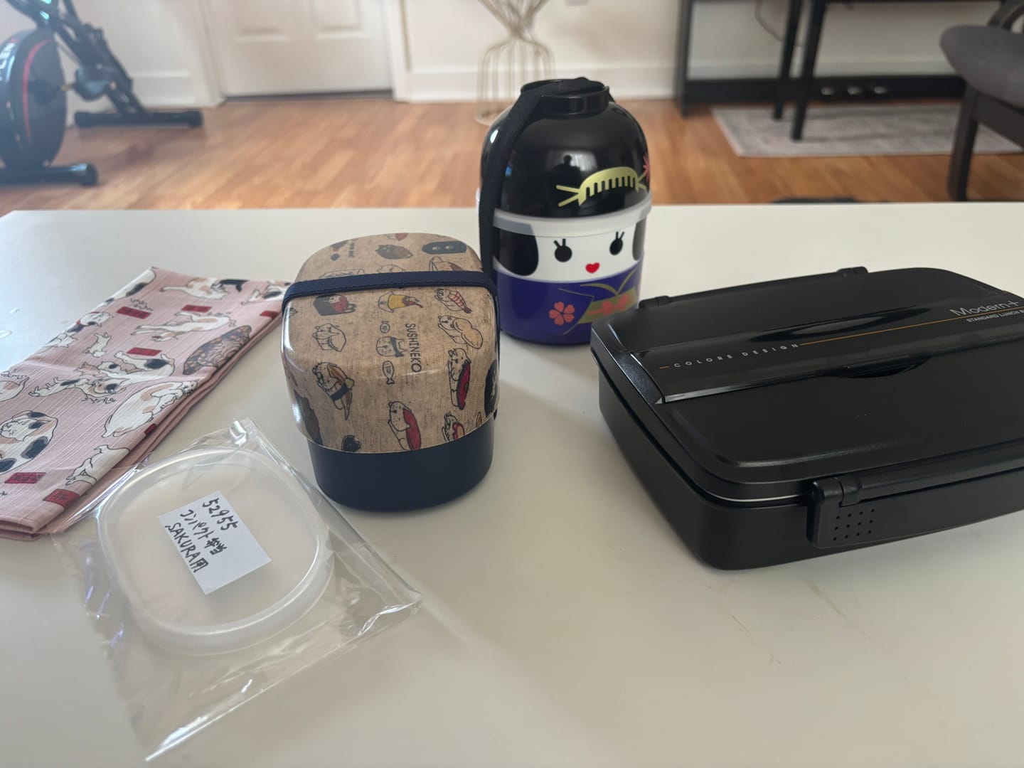 Customer photo review of Sushi Neko Bento Box (570mL)