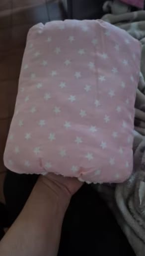 Customer photo review of Stillkissen für Babys