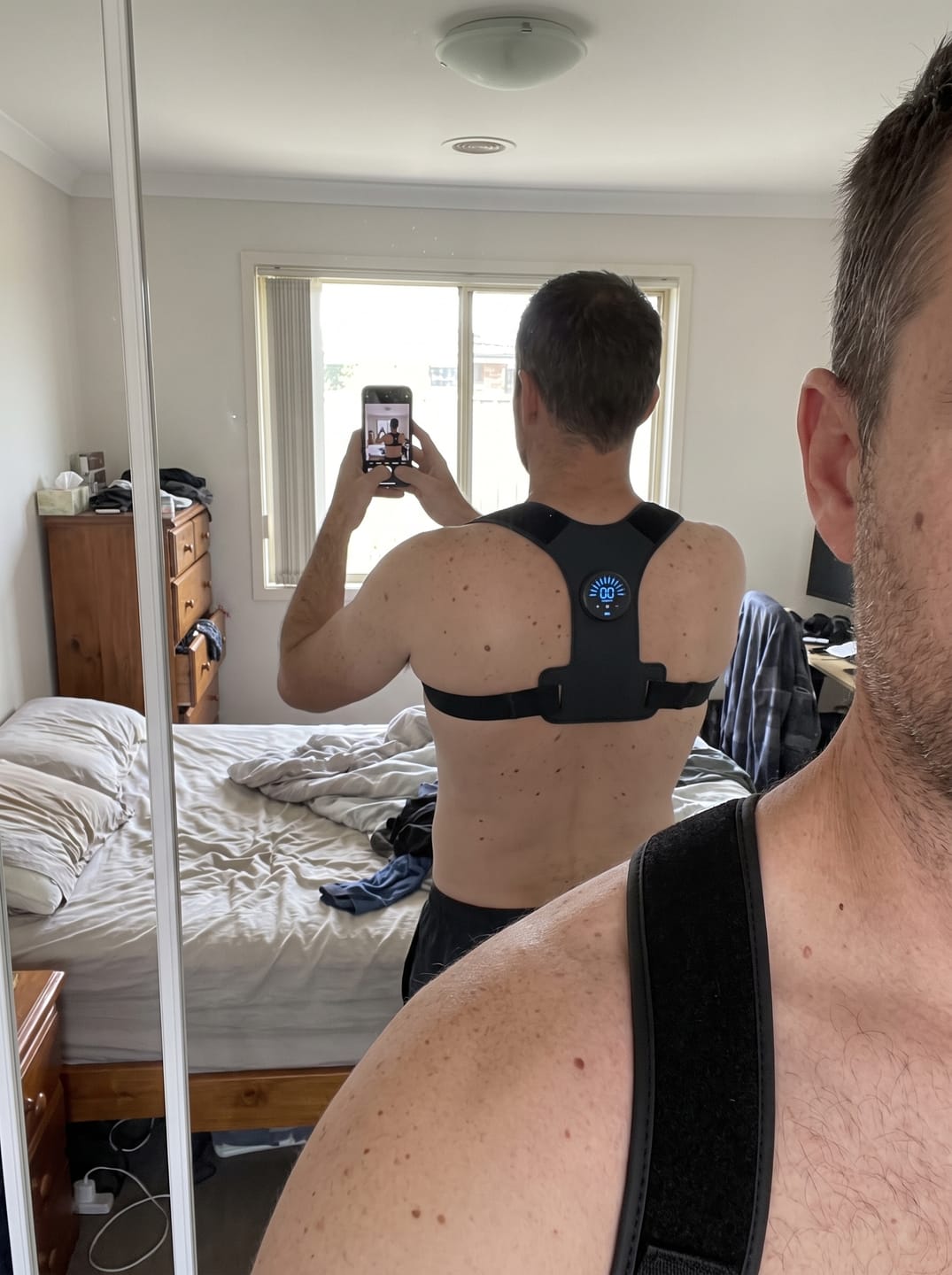 Customer photo review of Kestro - EMS Back & Shoulder Posture Trainer
