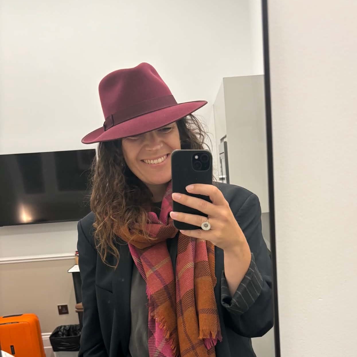 Customer photo review of Alfred Cashmere Suede Fedora