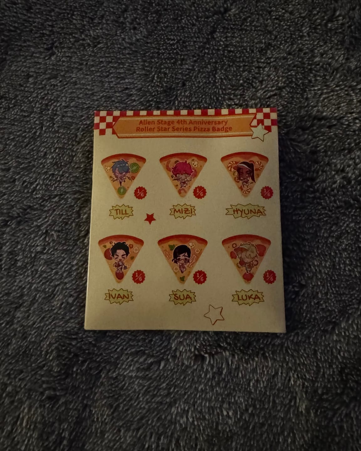 Customer photo review of 【Pre-Order】Alien Stage - 4th Anniversary - Roller Star Series - Pizza Badge Blind Box