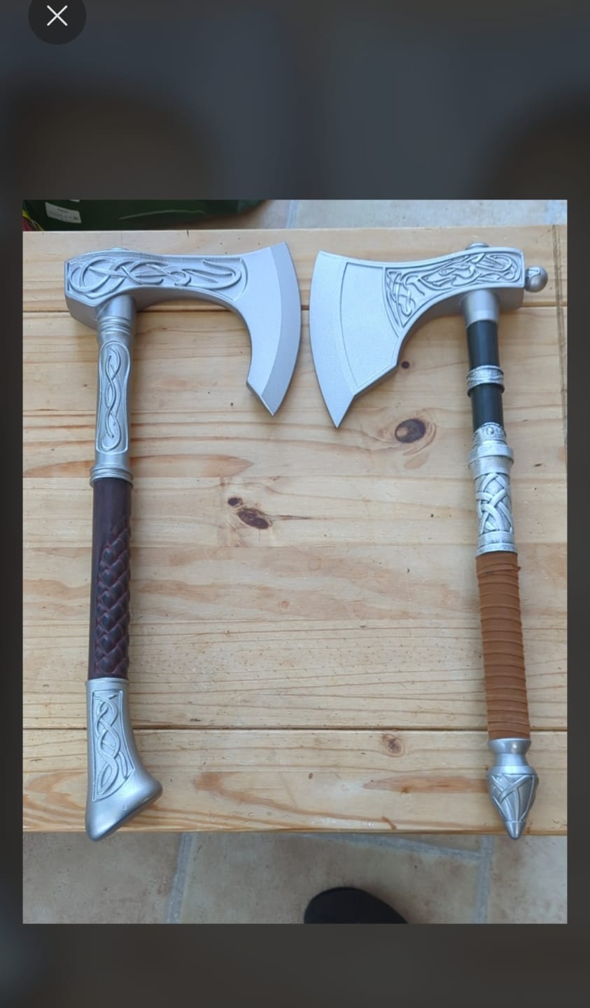 Customer photo review of Assassin's Creed Valhalla - Eivor's Axes (Full Metal)