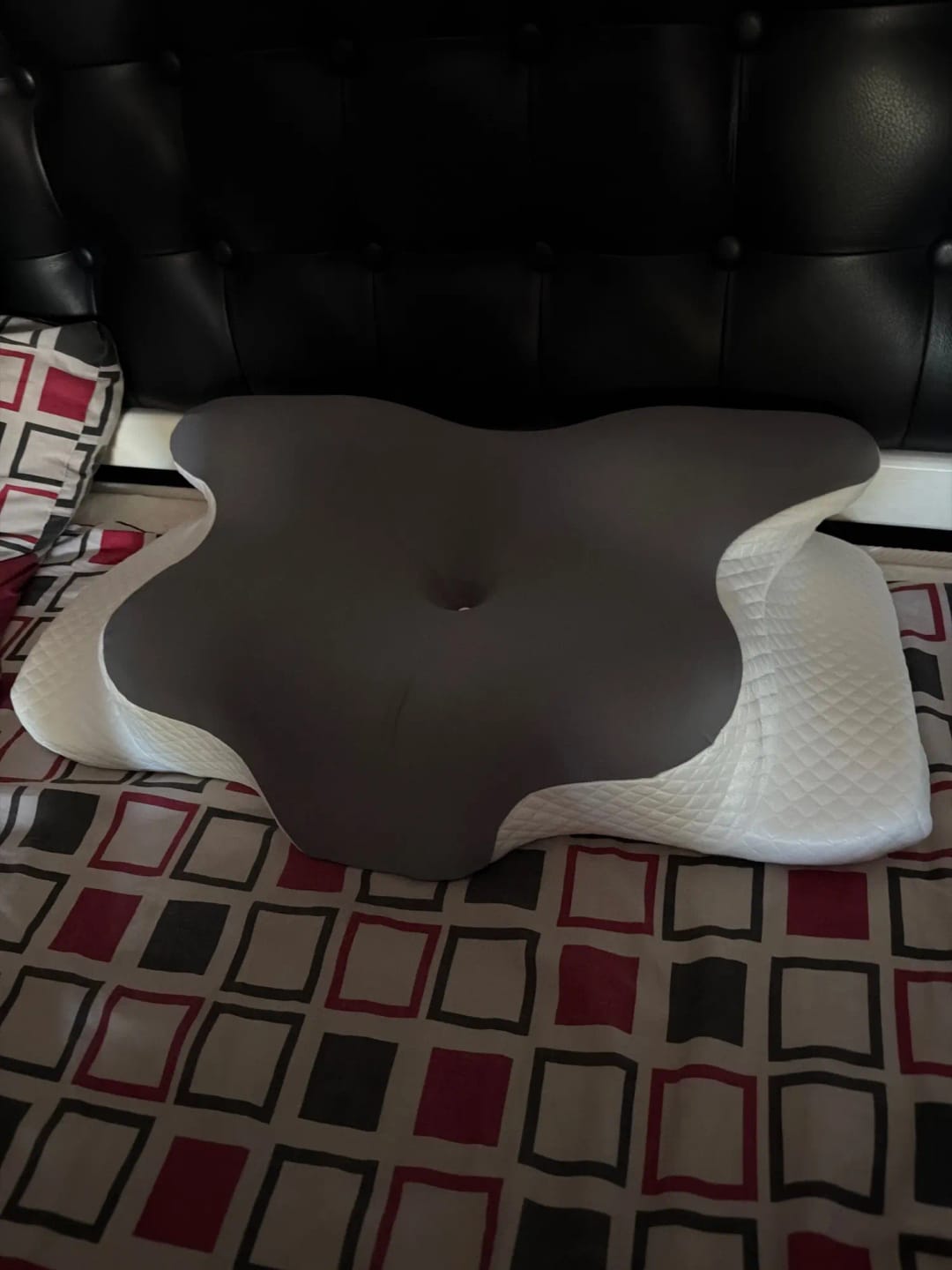 Customer photo review of ORVANE Butterfly™ – 5 Zone Neck & Shoulder Pain Relief Pillow