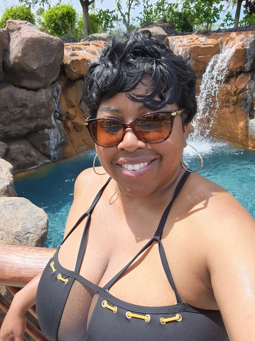 Customer photo review of Pixie Cut Wig | 100% Human Hair | Glueless & Beginner Friendly | Ready to Wear