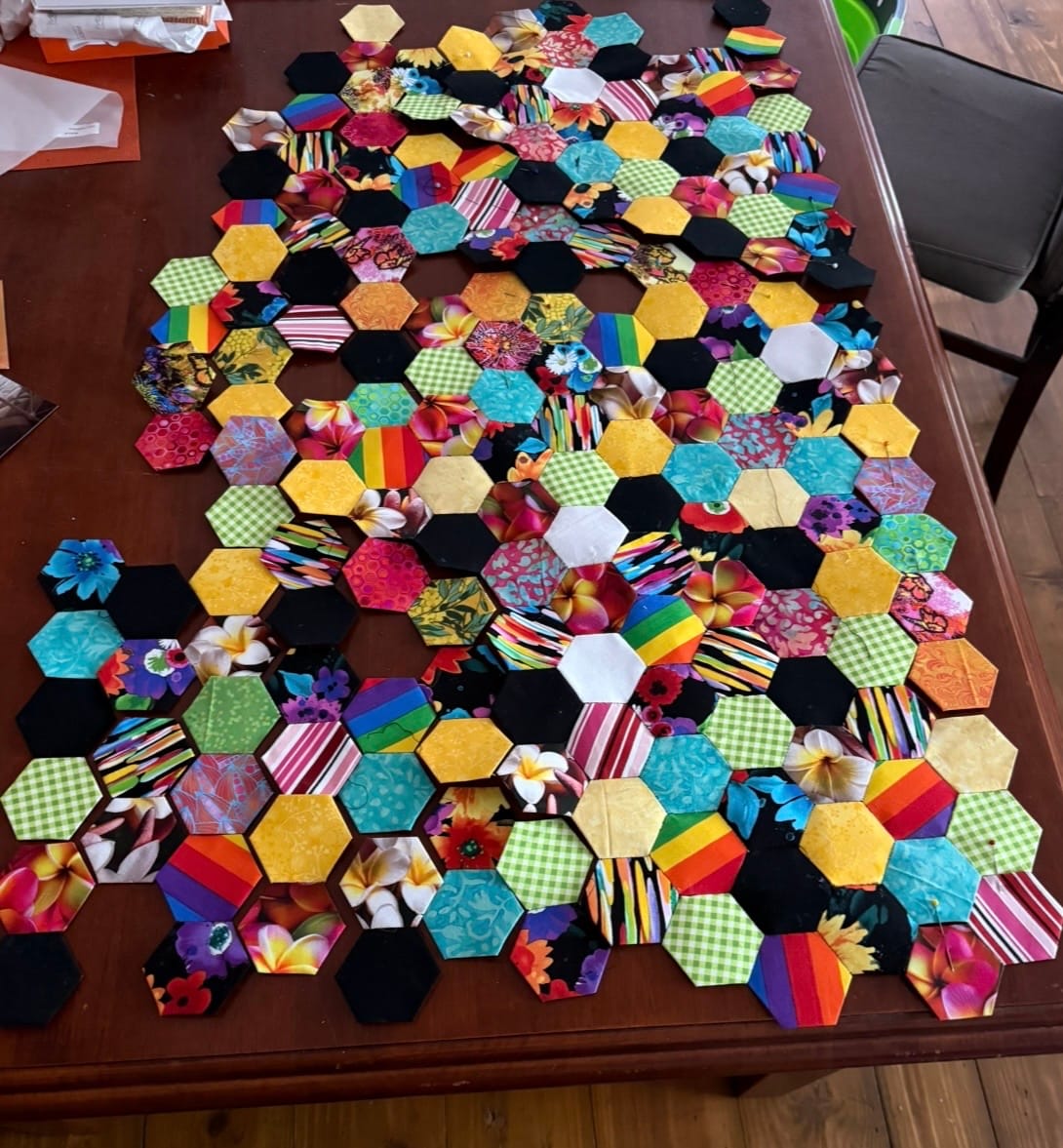 Customer photo review of PAPER PIECES 1 1/4" HEXAGON