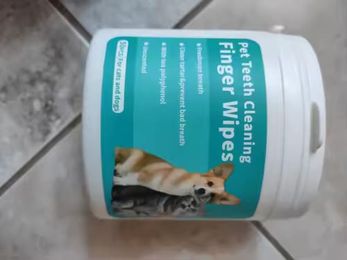 Customer photo review of Natural Dental Finger Wipes for Pets