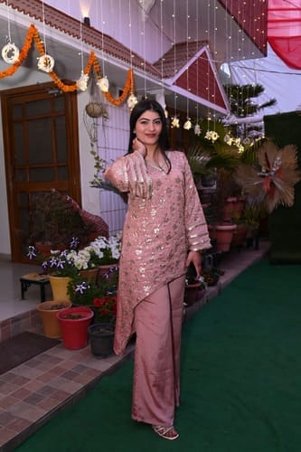 Customer photo review of Alaya Mehfil Blush Pink Asymmetric Kurta Set