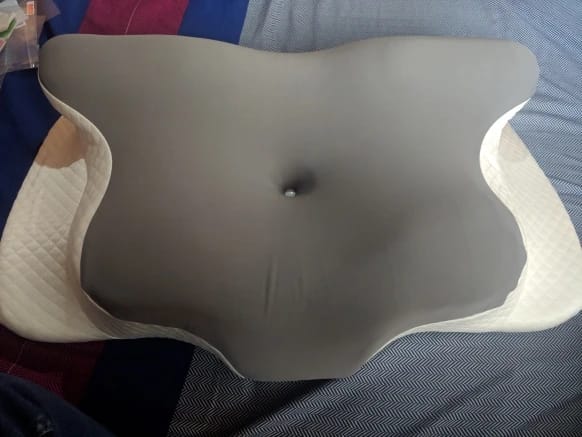 Customer photo review of ORVANE Butterfly™ – 5 Zone Neck & Shoulder Pain Relief Pillow