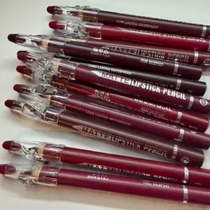 Customer photo review of Trucco Labbra Waterproof Matita Contorno Preciso Lunga Durata