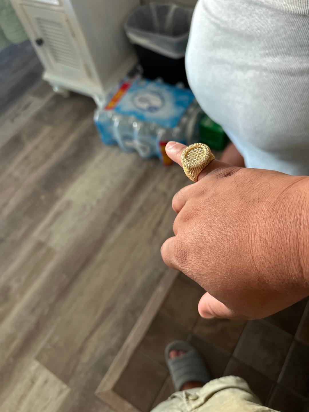 Customer photo review of Iced Round Cluster Pavé Ring