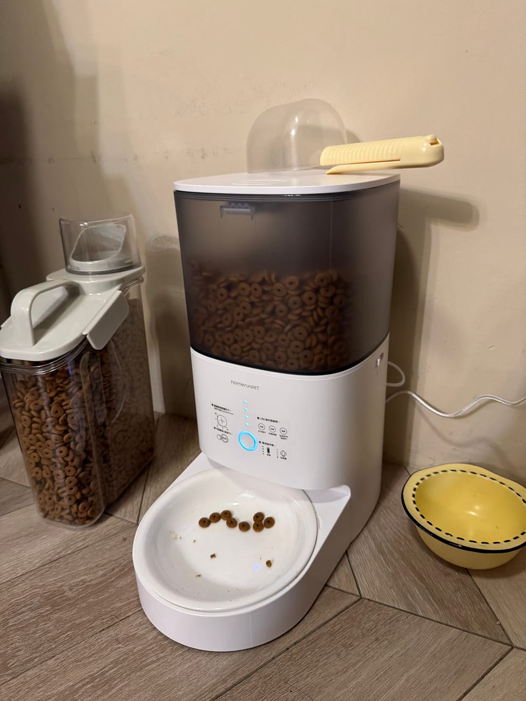 Customer photo review of 霍曼寵物餵食器